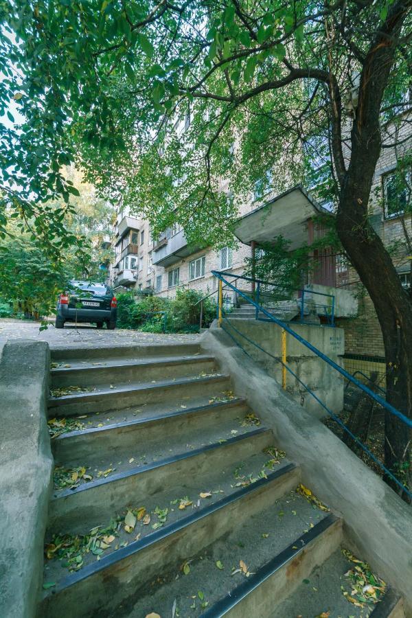 Прекрасная Квартира У Метро Политехнический Институт Kyiv Exterior foto